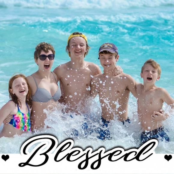 Meet your Posher, Amy - Picture 1 of 1